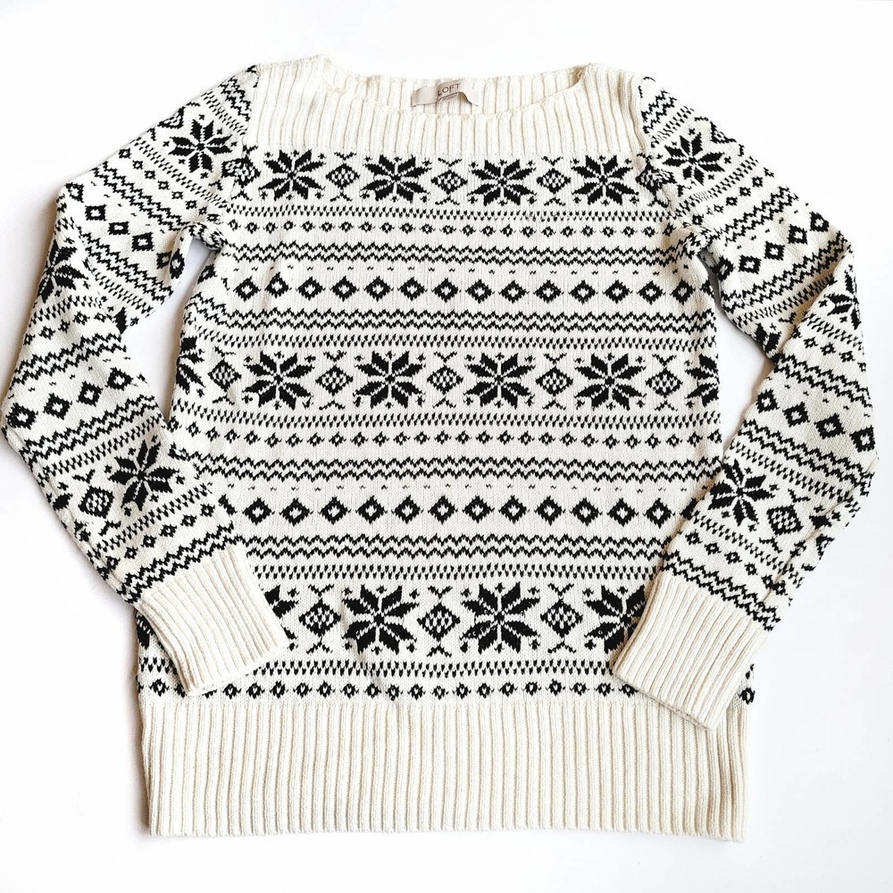 Beautiful LOFT Small Holiday Sweater Sequin Sparkle Snowflake Fair Isle